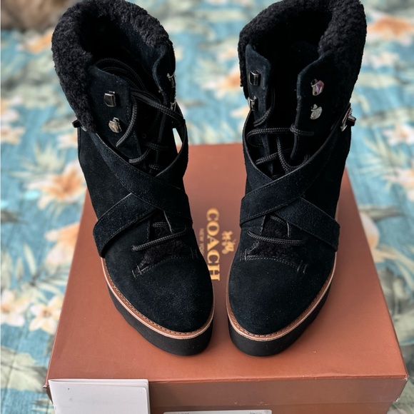 Coach boots - Picture 1 of 6